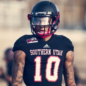 Meet your Posher, Carlos